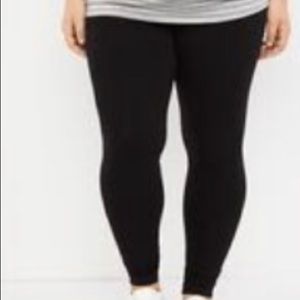 Motherhood Maternity Plus size leggings